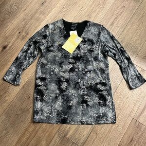 CITIKNIT black and white scoop neck blouse, size small